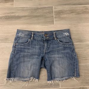 Women’s denim shorts- size 27